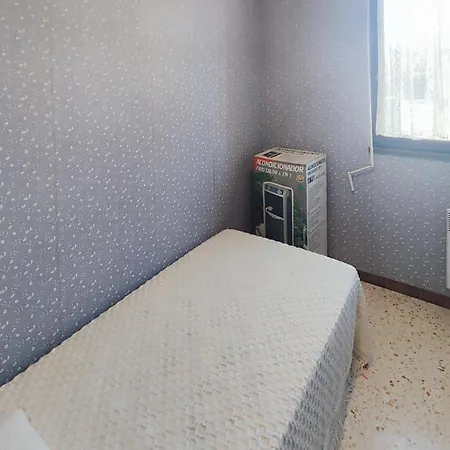 4 Bedroom Cozy In Agde Le Grau-dʼAgde