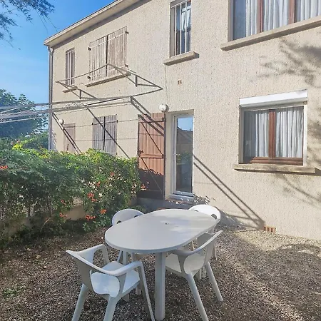 4 Bedroom Cozy In Agde Prázdninový dům Le Grau-dʼAgde